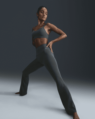 Nike Zenvy Women's High-Waisted Flared Leggings. Nike NL